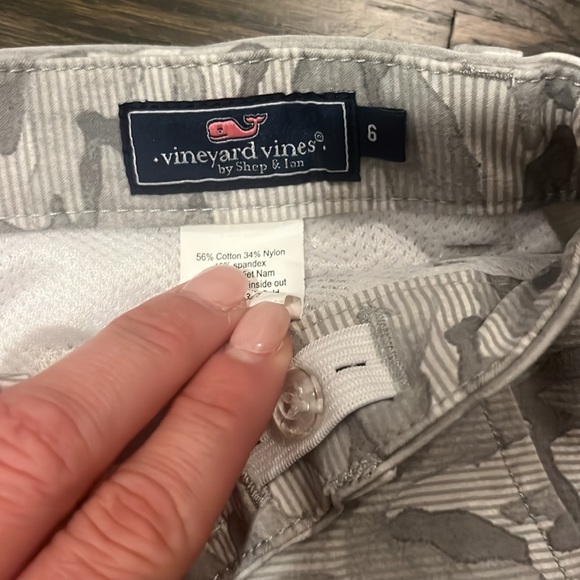 Boys Vineyard Vines Shorts - Picture 2 of 3